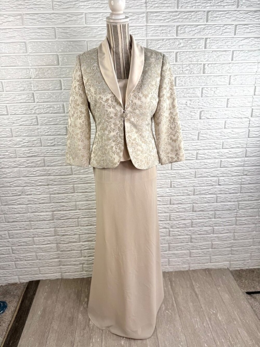 Jessica Howard Formal Evening Dress Maxi Dress 3/4 Sleeve Brocade Jacket Size 6